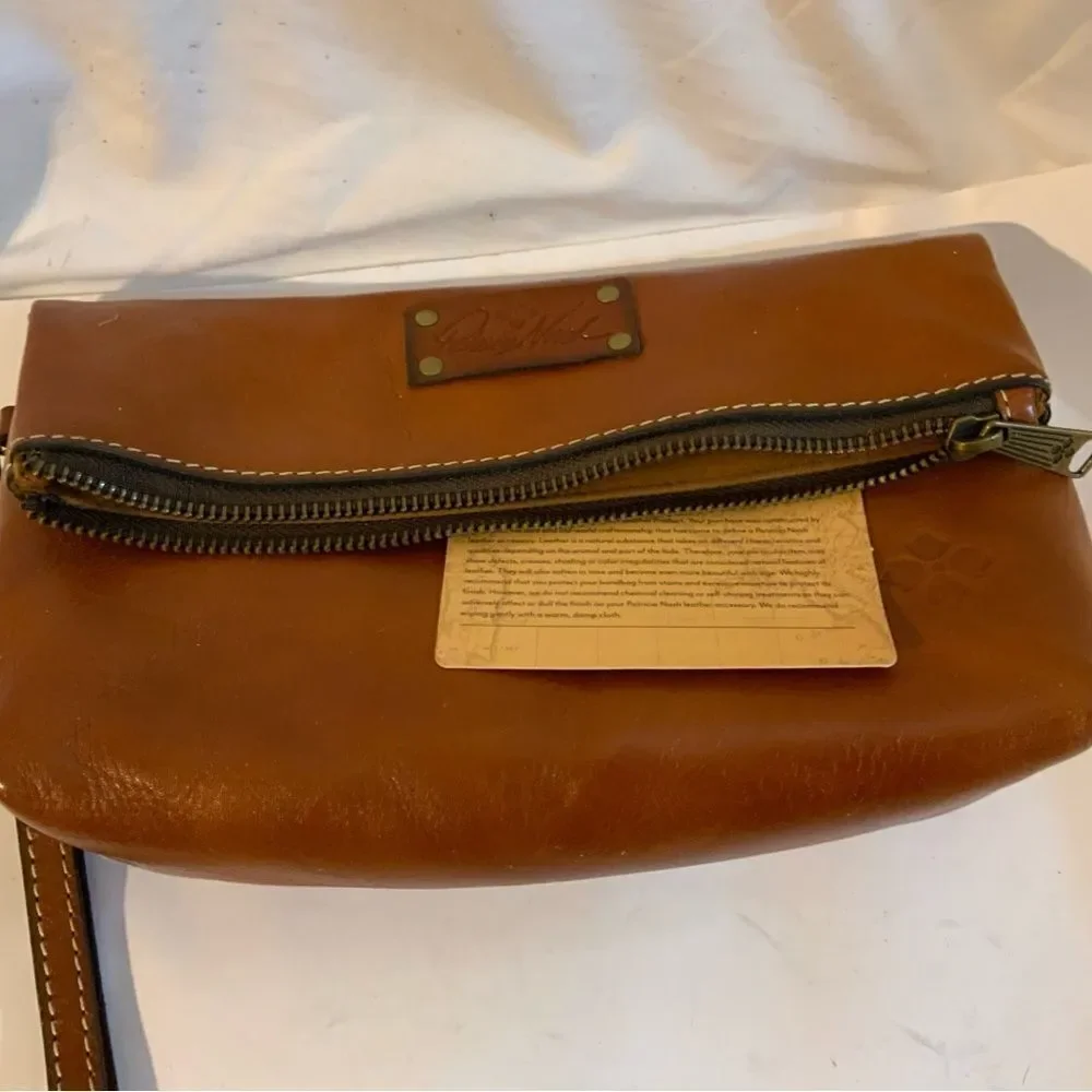 New PATRICIA NASH Fold Over Leather Wristlet Clutch Purse VALERIE TAN 9 1/2 x 5